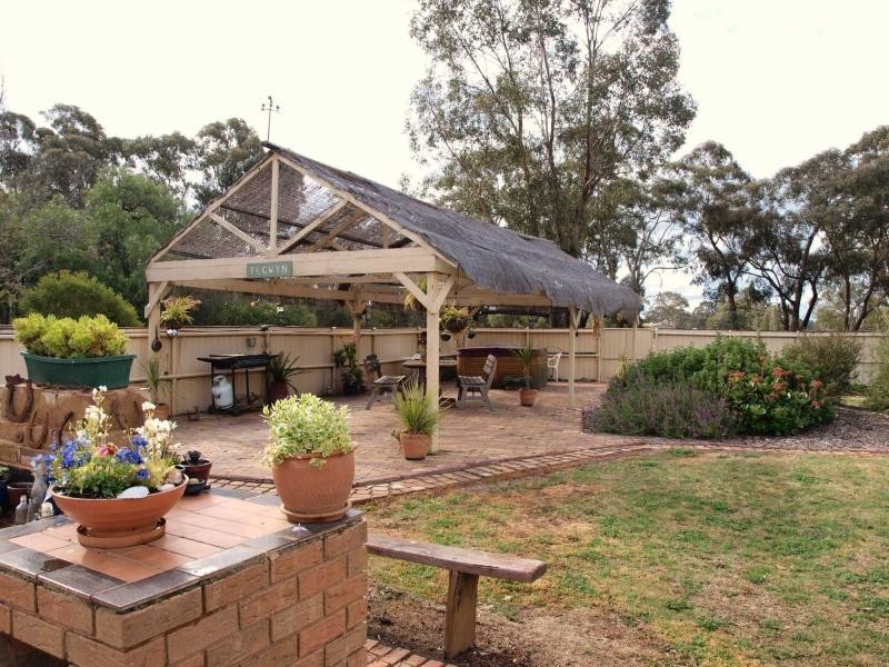 2230 Northern Highway, Toolleen VIC 3551