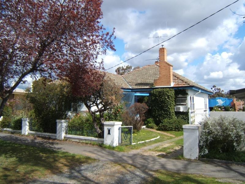 32 Sternberg Street, Kennington VIC 3550