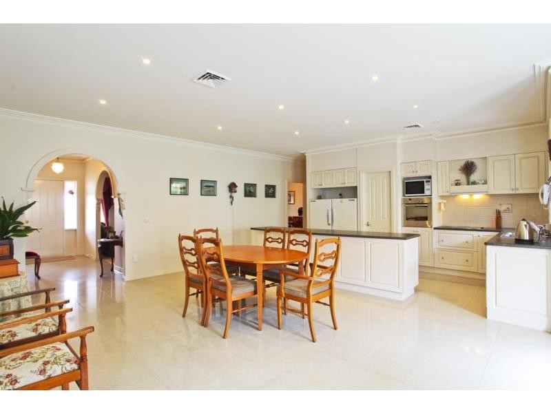 10 Knox Court, Bendigo VIC 3550