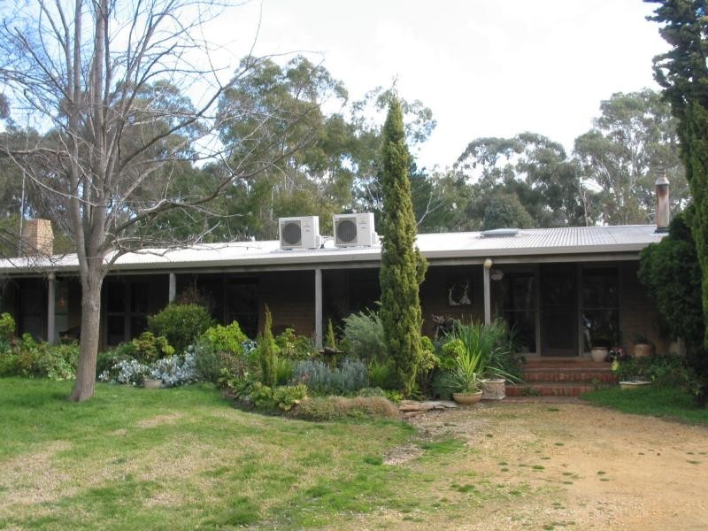 37 St Arnaud Road, Wedderburn VIC 3518