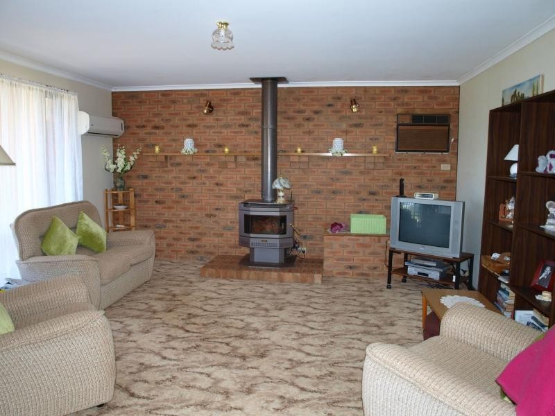 70 Jacksons Lane, Heathcote VIC 3523
