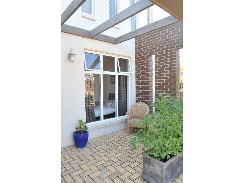 4 Parkdale Close, White Hills VIC 3550