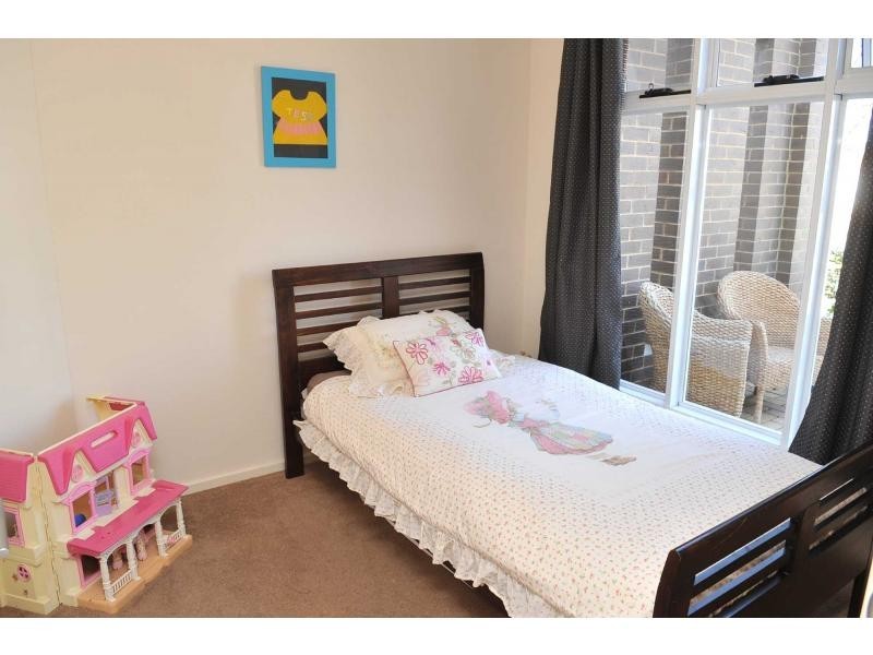4 Parkdale Close, White Hills VIC 3550