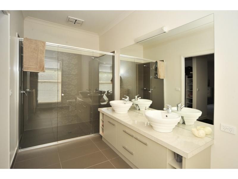 77 Mc Ivor Forest Drive, Bendigo VIC 3550