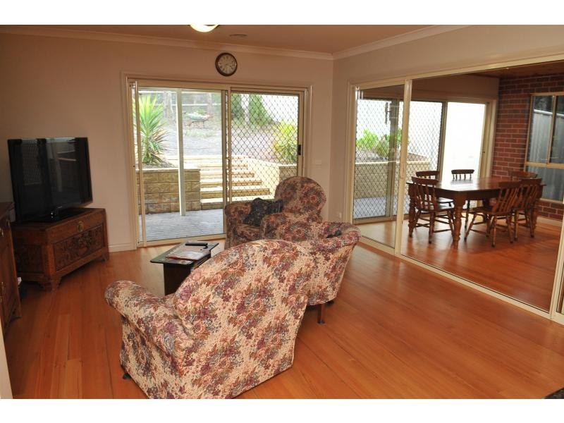 6 Moonah Court, Eaglehawk VIC 3556