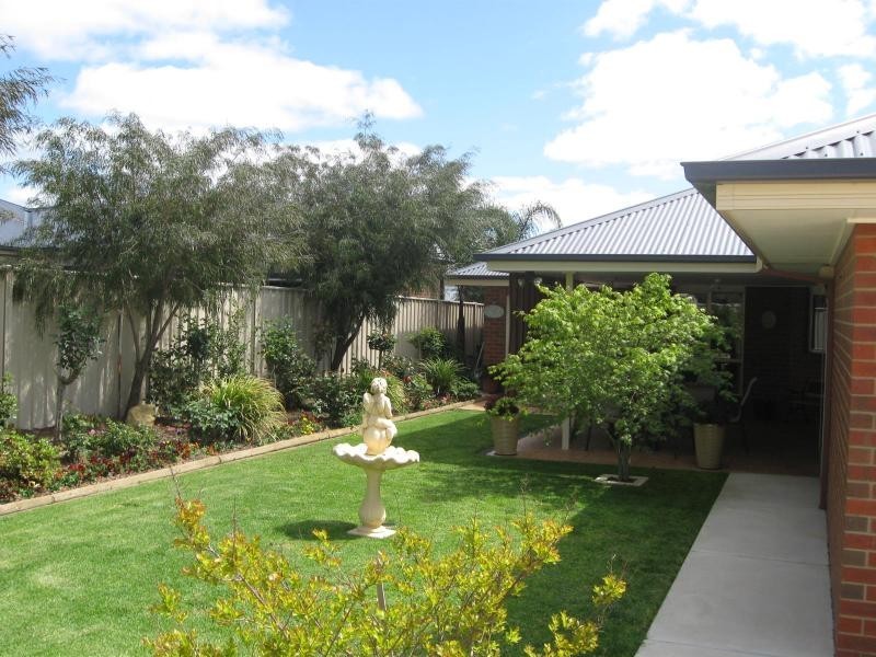 1 Julian Way, California Gully VIC 3556