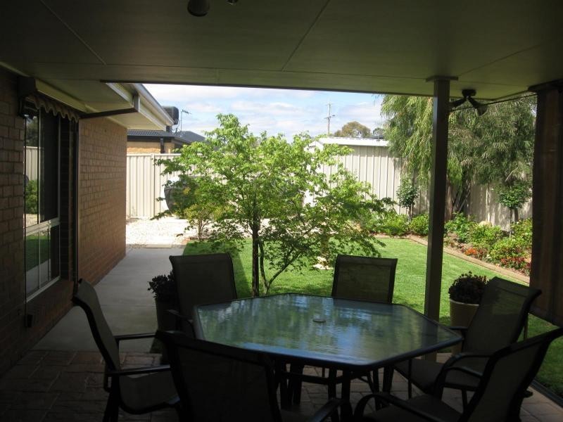 1 Julian Way, California Gully VIC 3556