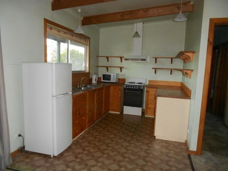 10 Railway Court, Heathcote VIC 3523