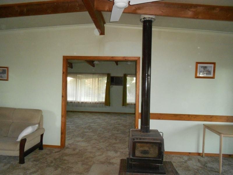 10 Railway Court, Heathcote VIC 3523