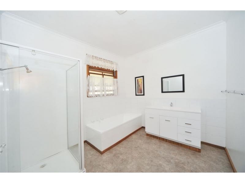 29 Mitchell Street, Heathcote VIC 3523