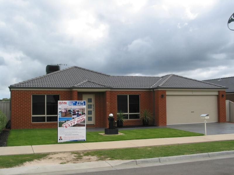 217 Station Street, Epsom VIC 3551