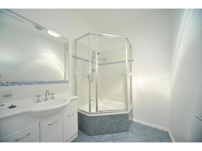 232 Mackenzie Street West, Kangaroo Flat VIC 3555