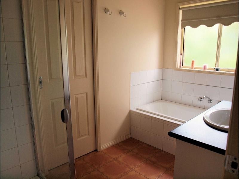 Unit 8/14 Butts Road, Eaglehawk VIC 3556