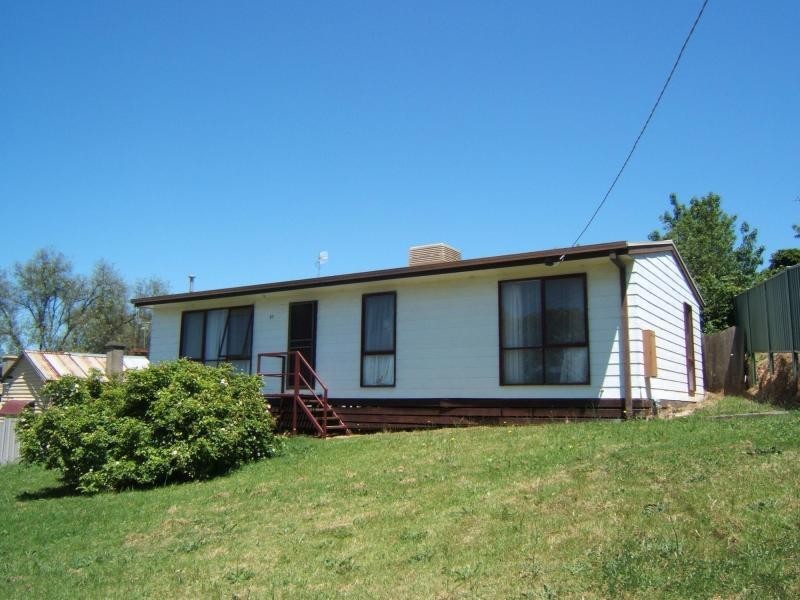 37 Wade Street, Golden Square VIC 3555