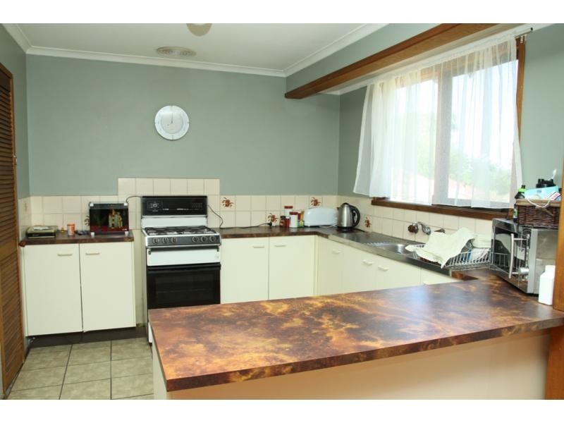 37 Wade Street, Golden Square VIC 3555