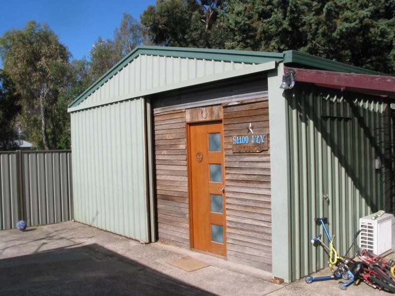 5 Beverley Street, Golden Square VIC 3555