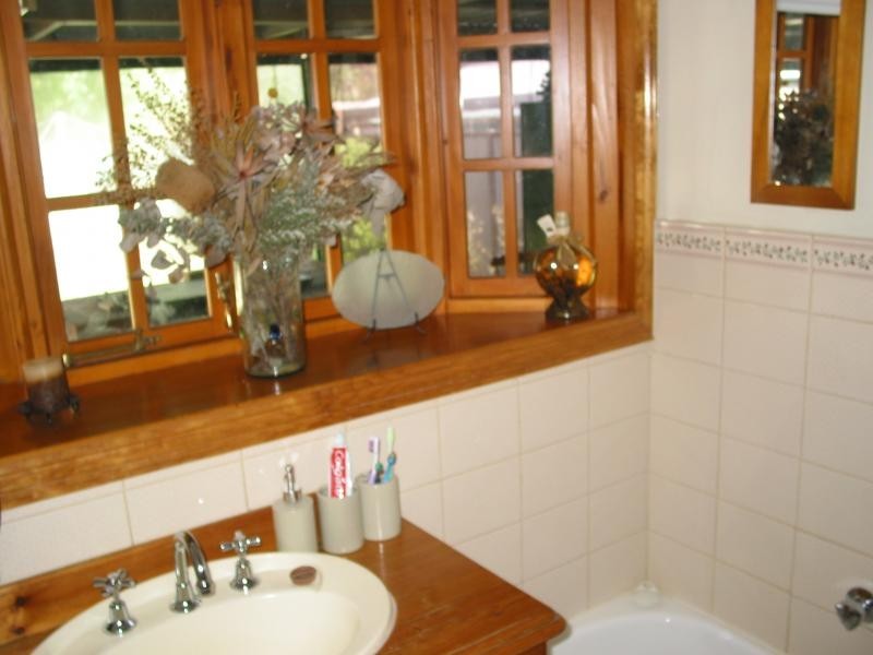 5 Beverley Street, Golden Square VIC 3555