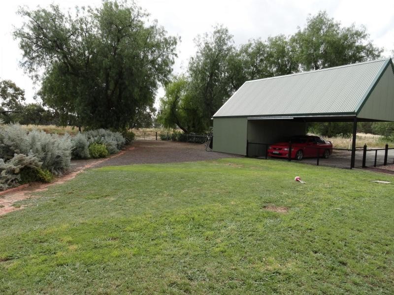 31 Chapel Street, Serpentine VIC 3517