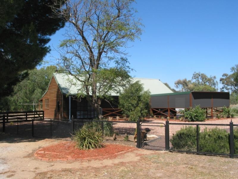 31 Chapel Street, Serpentine VIC 3517