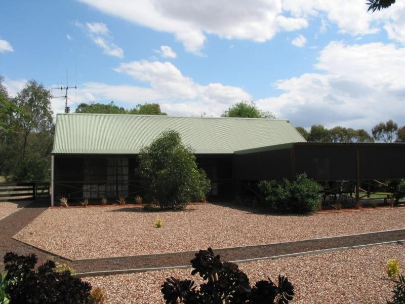 31 Chapel Street, Serpentine VIC 3517