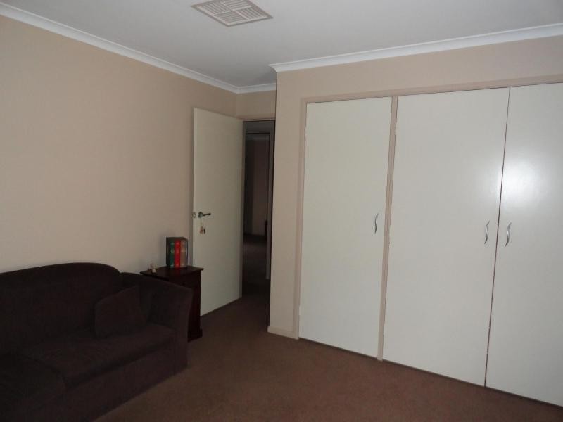 31 Chapel Street, Serpentine VIC 3517