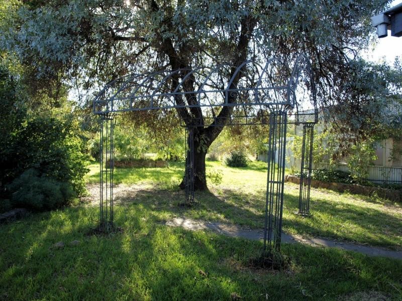 38 Beauchamp Street, Heathcote VIC 3523