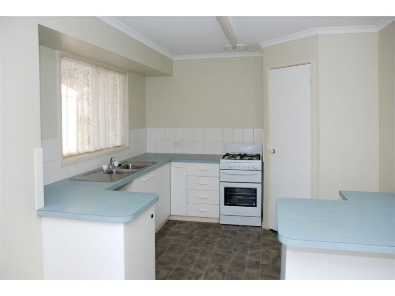 21 Lukin Crescent, Kangaroo Flat VIC 3555