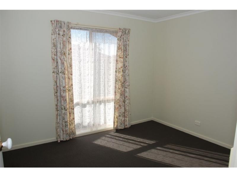 21 Lukin Crescent, Kangaroo Flat VIC 3555