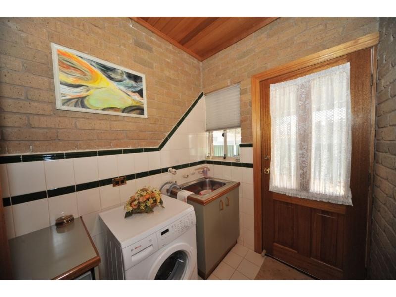 17 Lauren Court, Kangaroo Flat VIC 3555