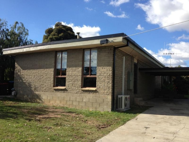 1/64 Specimen Hill Road, Golden Square VIC 3555