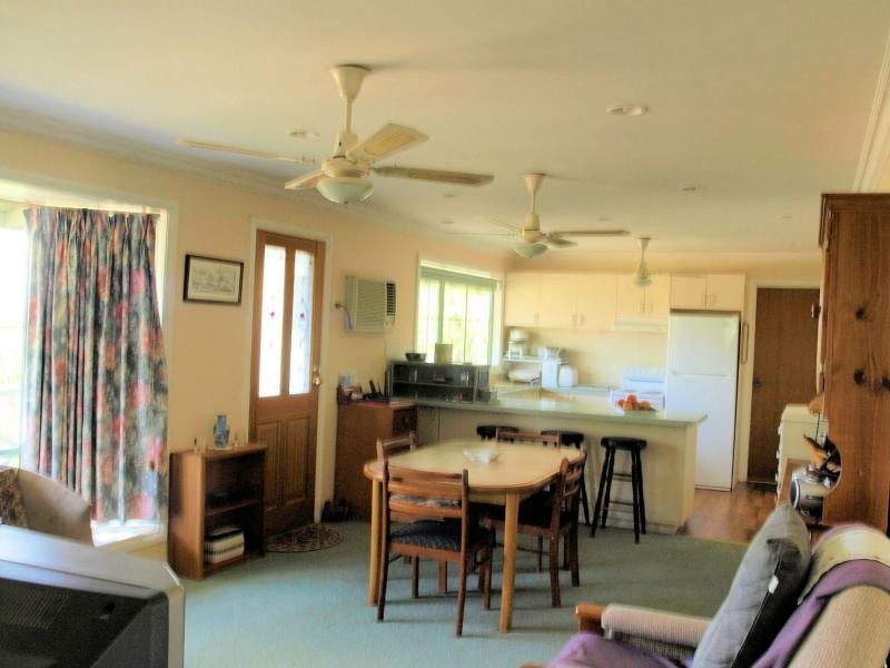 29 Horsburgh Court, Heathcote VIC 3523