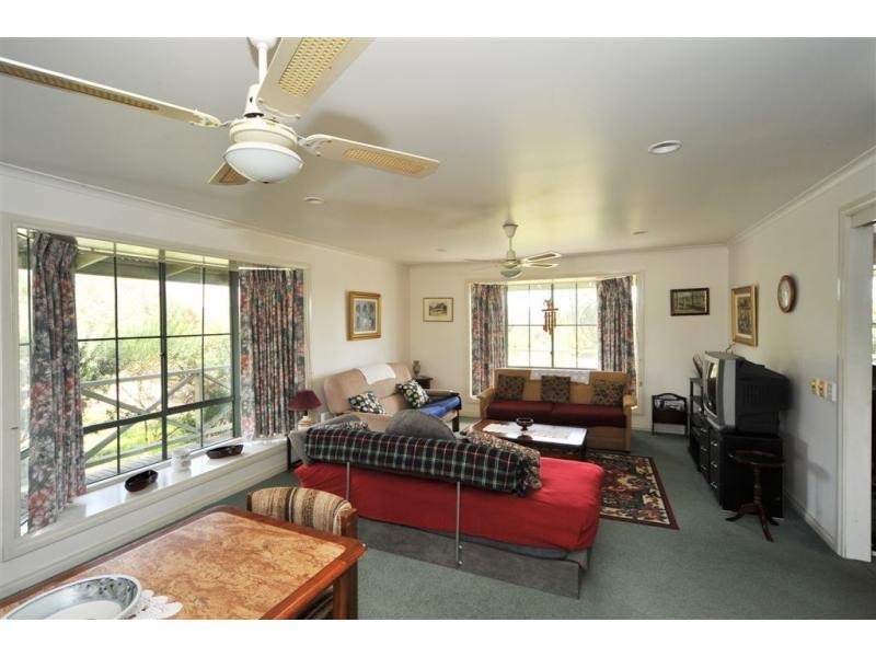 29 Horsburgh Court, Heathcote VIC 3523