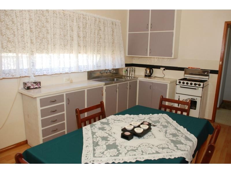 33 Black Street, Long Gully VIC 3550