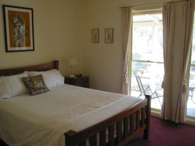 14 Tandarri Road, Junortoun VIC 3551