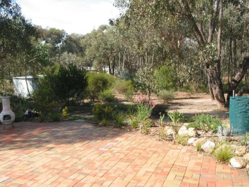 14 Tandarri Road, Junortoun VIC 3551