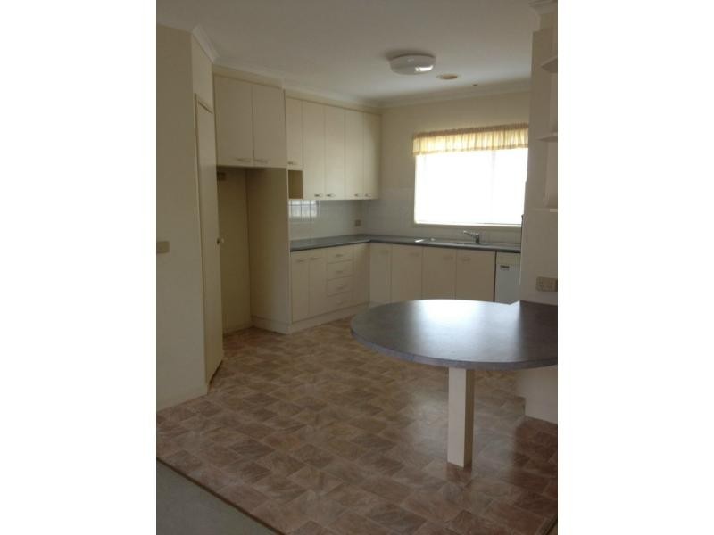 12 Bourke Street, Strathdale VIC 3550