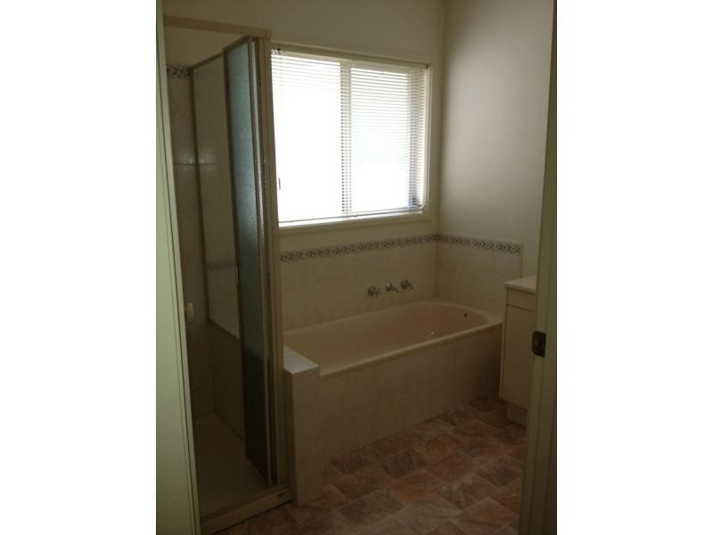 12 Bourke Street, Strathdale VIC 3550