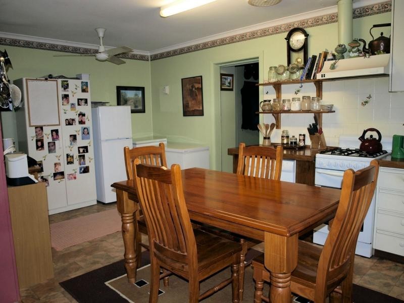 7 Clouston Court, Heathcote VIC 3523