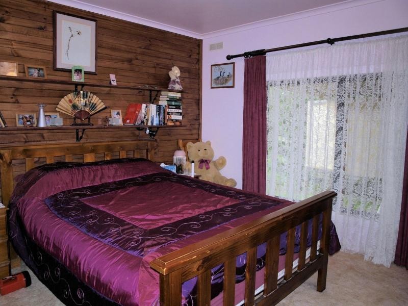 7 Clouston Court, Heathcote VIC 3523