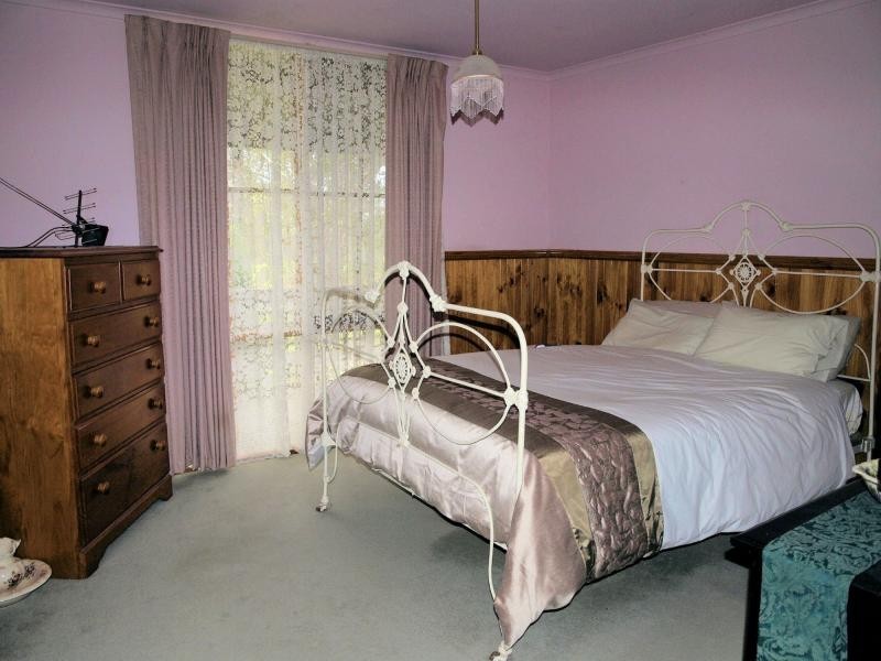 11 Codes Lane, Heathcote VIC 3523