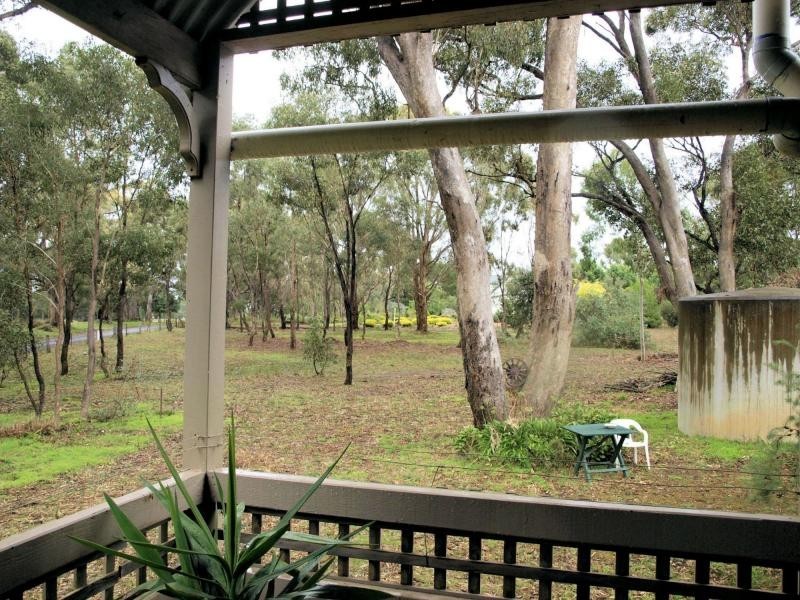 11 Codes Lane, Heathcote VIC 3523