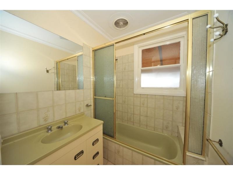 16 Edgewater Close, Jackass Flat VIC 3556