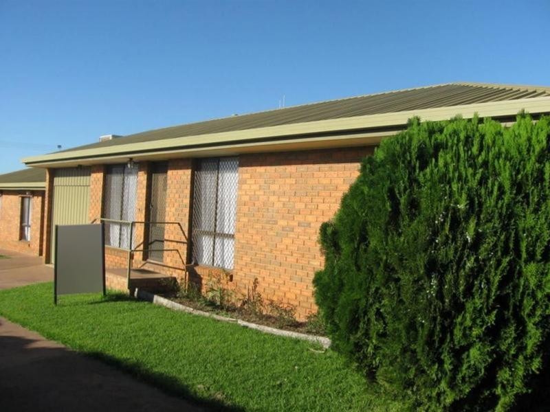 Unit 2/25 Simpsons Road, Eaglehawk VIC 3556