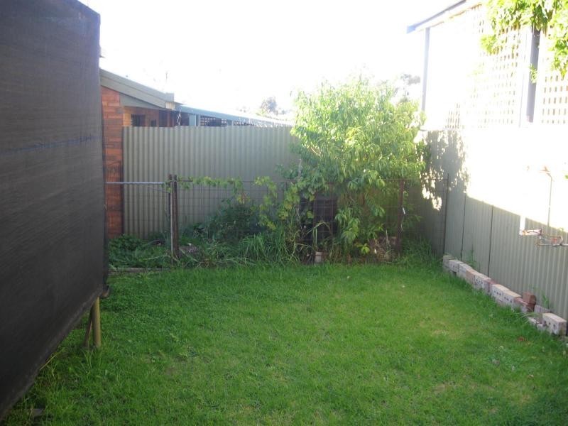 Unit 2/25 Simpsons Road, Eaglehawk VIC 3556