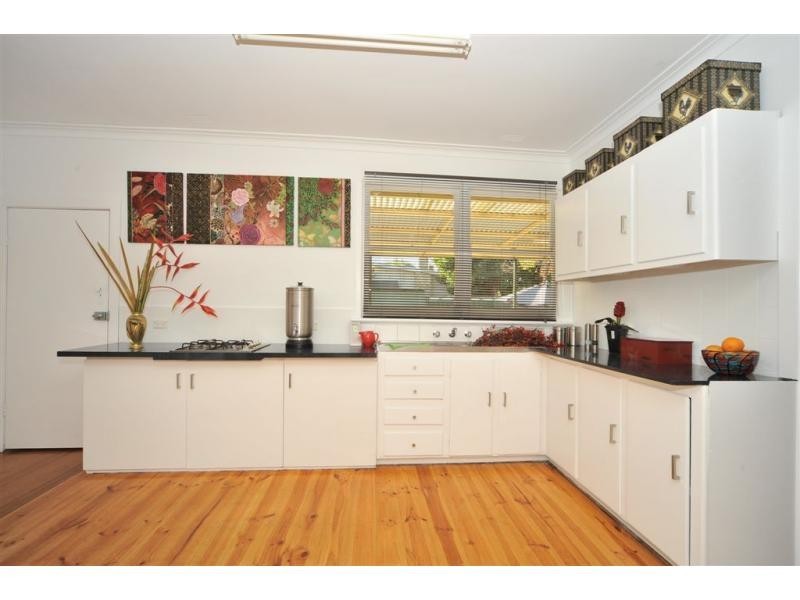 11 Elliott Street, Golden Square VIC 3555