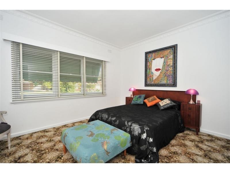 11 Elliott Street, Golden Square VIC 3555