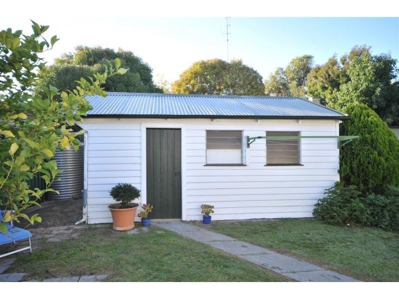 11 Elliott Street, Golden Square VIC 3555