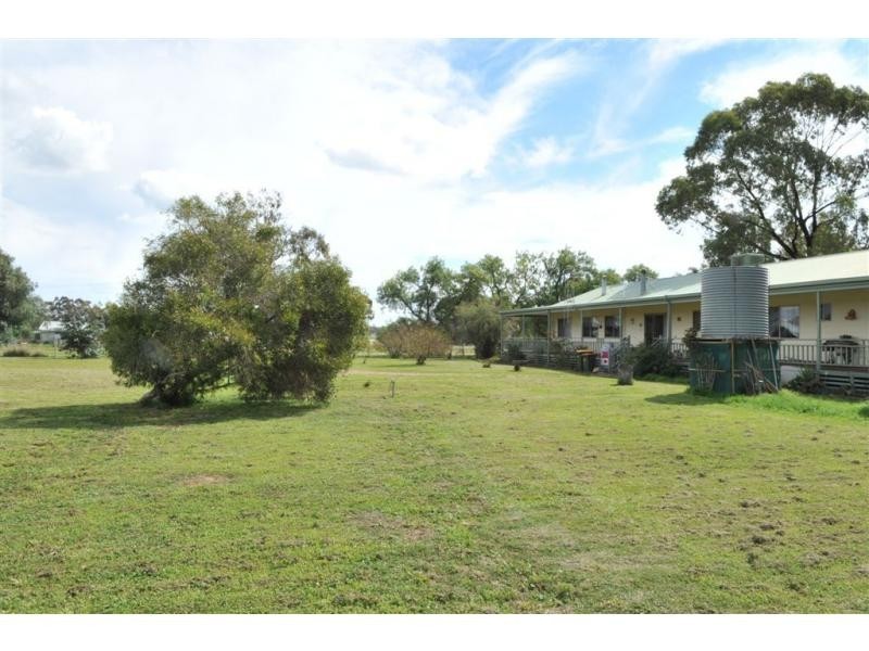 76 Market St, Newbridge VIC 3551