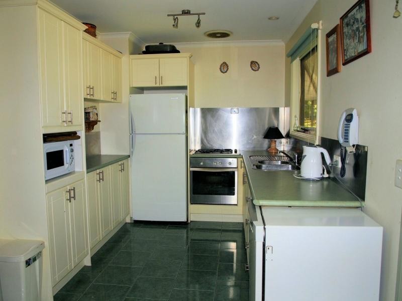 43 Beauchamp Street, Heathcote VIC 3523