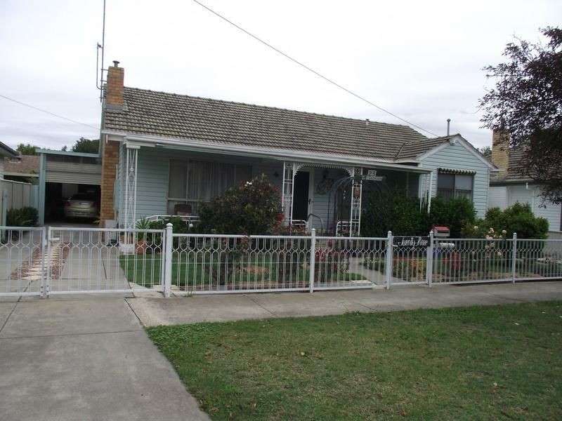 23 Cahill Street, White Hills VIC 3550